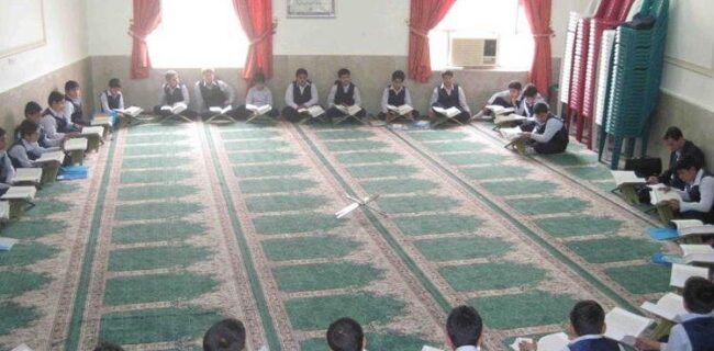 کانون‌های مساجد نقش مهمی در جذب جوانان دارند